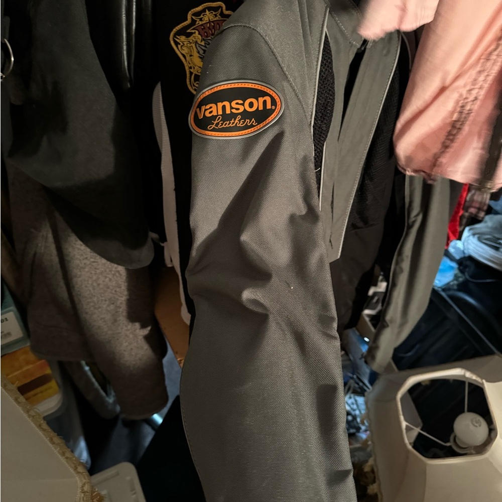 Motorcycle jacket - Picture 4 of 5